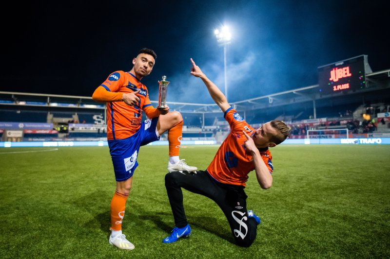 Niklas Castro har markert seg på svært positivt vis etter overgangen fra Kongsvinger. Her sammen med en annen fargeklatt, Stålinho. Foto: Bildbyrån