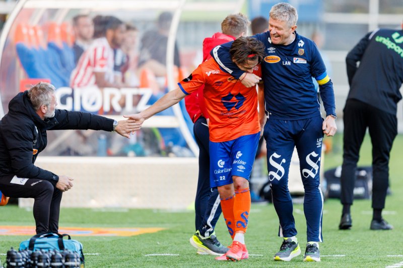 Sigurd Haugen var brennhet mot Tromsø i forrige runde. Her sammen med trener Lars Arne Nilsen. Foto: NTB