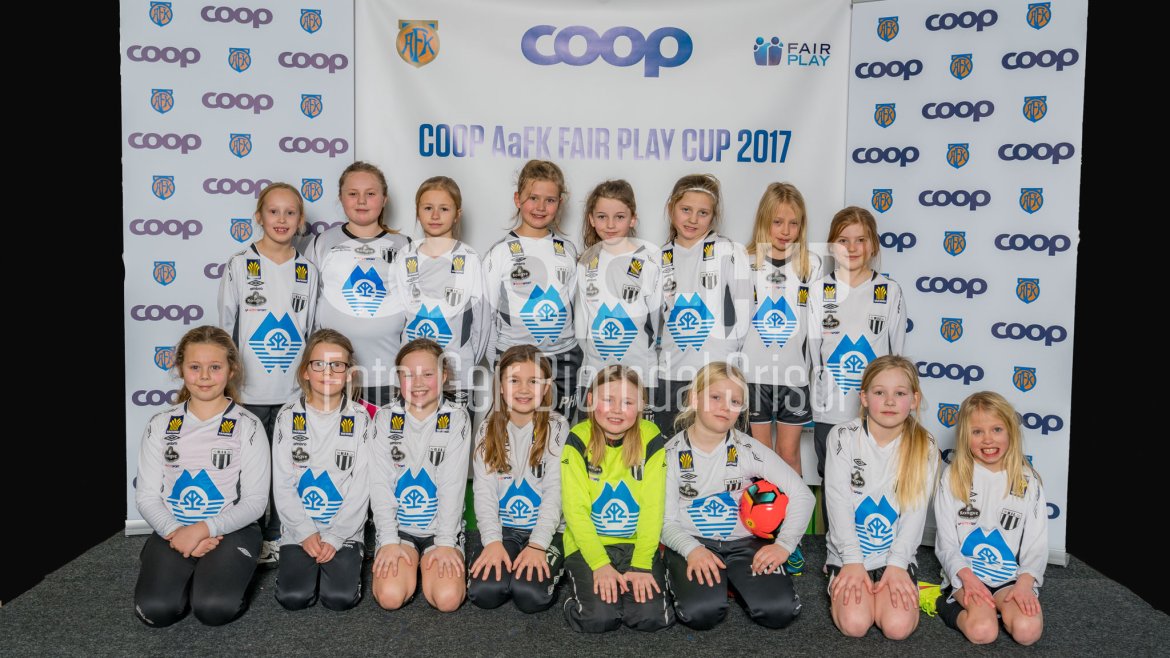 Blindheim svart og hvit J9