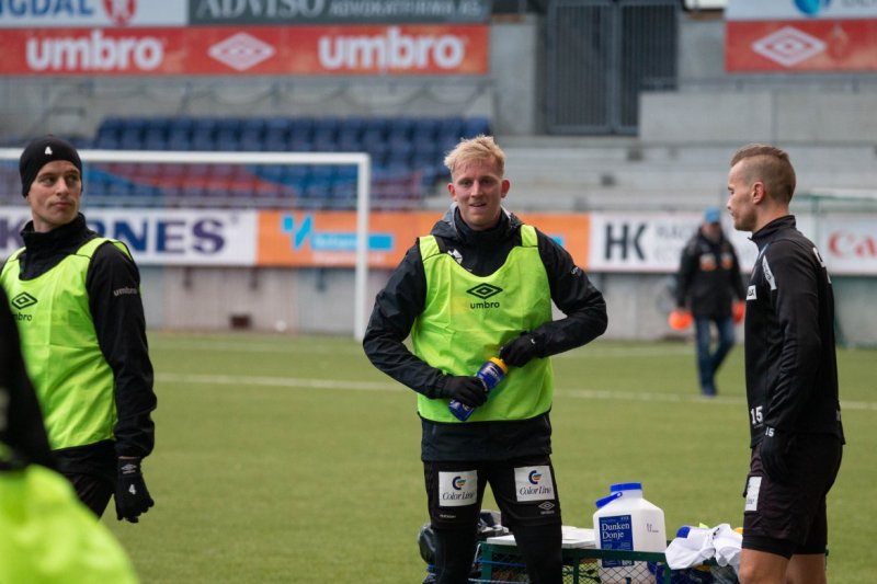 Daan Klinkenberg tar seg en velfortjent drikkepause. Foto: Srdan Mudrinic