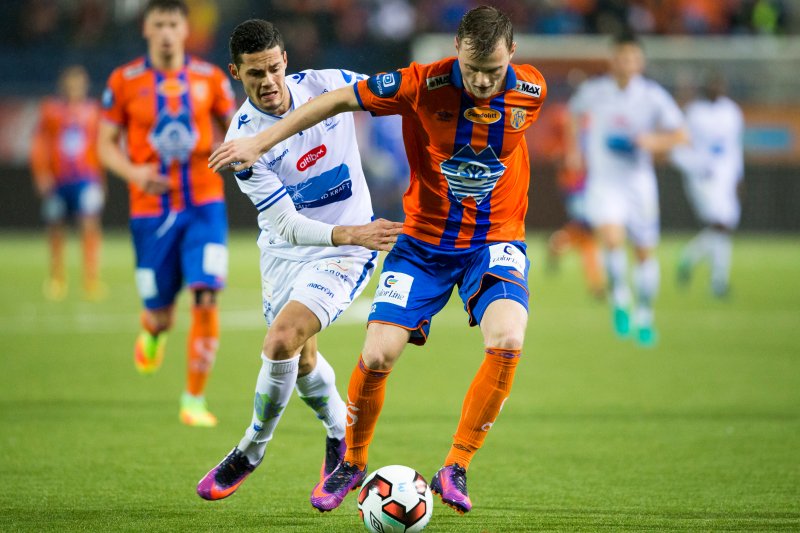 Adam Arnarsion i 3-3 kampen mot FK Haugesund i 2016. Foto: NTB Scanpix