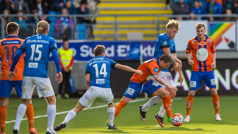 AaFK mot Molde FK i 2016. Det endte 1-0 til Molde. Foto: Marius Simensen