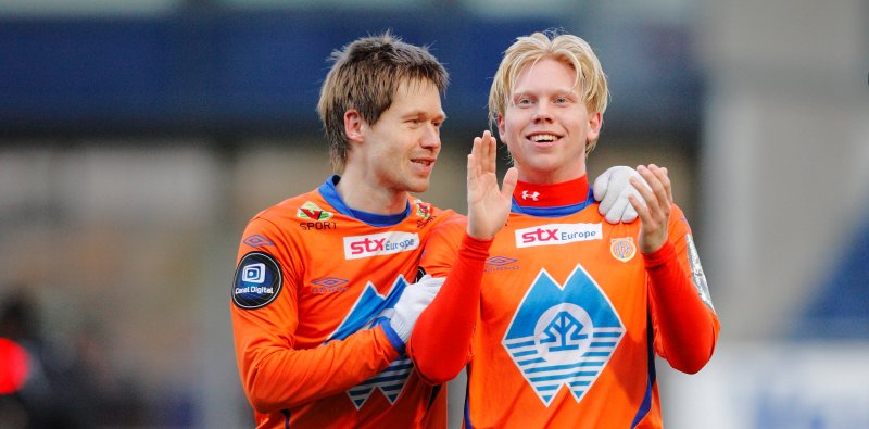 Amund Skiri (tv) og Fredrik Carlsen jubler etter 2-0-seieren over Start på Color Line Stadion i 2010. Foto: Svein Ove Ekornesvåg / Scanpix