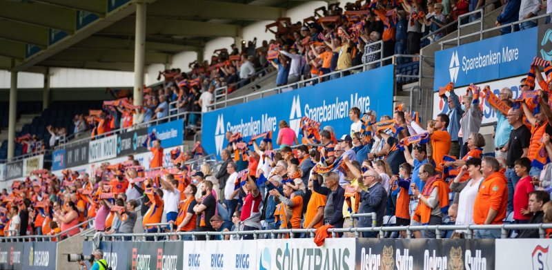 Vi håper at våre supportere møter opp i hopetall til den viktige kampen mot HamKam! Foto: Srdan Mudrinic.