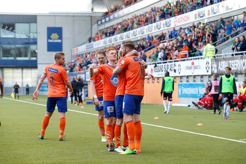 Gutta feirer mål mot Odds BK sist hjemmekamp. AaFK vant hele 5-1. Foto: NTB Scanpix