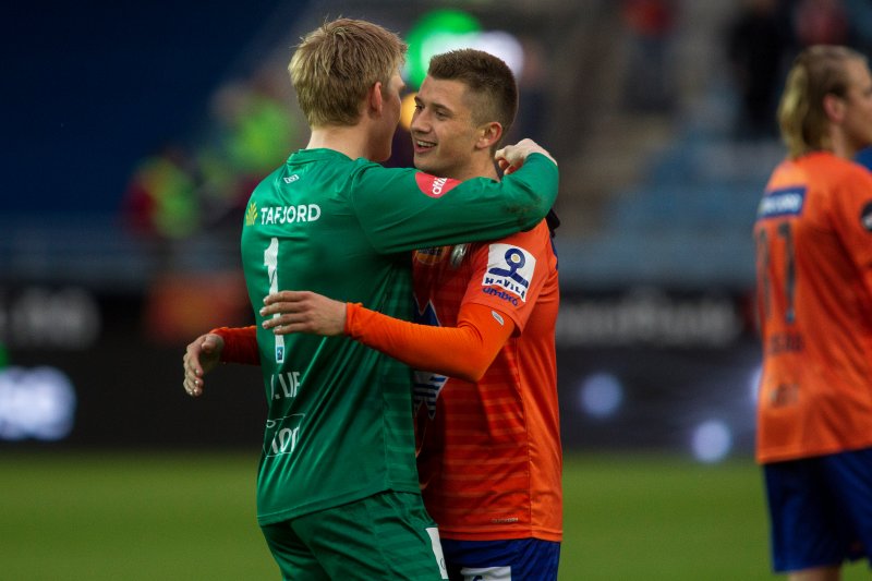 Andreas Lie og Vebjørn Hoff etter borteserien mot Viking tidligere i sesongen. Foto: NTB Scanpix