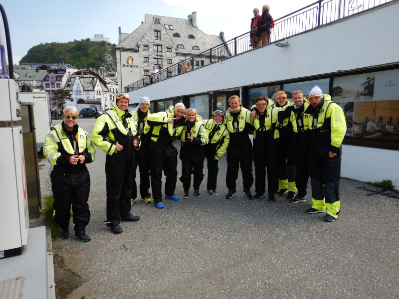 Deler av gjengen klar for havrafting med 62°NORD. Fra venstre: Geir S. Vik, Kristoffer Lie, Andreas Lie, Per Gidlund, Kristin Herje Nørve, Elin Bjerke, Jørgen Hatlehol, Sondre Brunstad Fet, Torbjørn Agdestein, Peter Orry Larsen og Oddbjørn Lie.