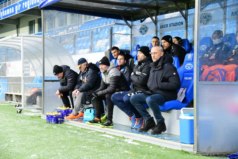 Det ble tap for Lars Bohinens AaFK mot Molde. Foto: Per Lianes / moldefk.no