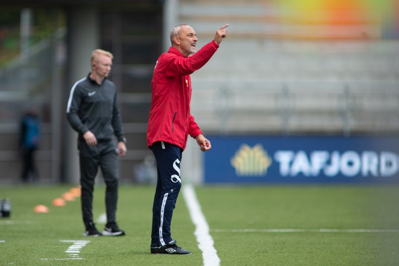 Lars ledet sine gutter til en viktig seier! Foto: Srdan Mudrinic.