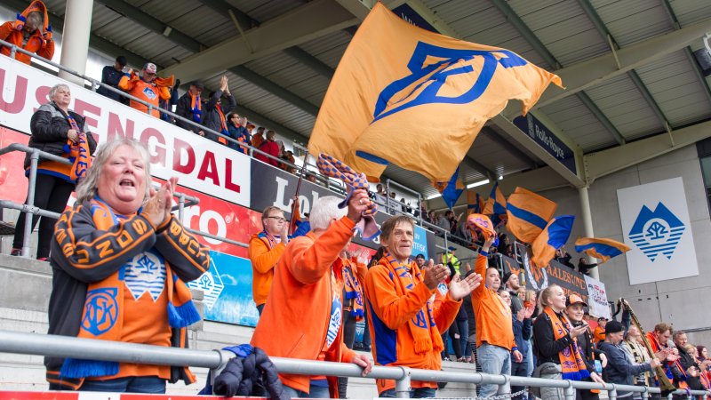 Stormen jubler for seier mot Sandefjord Fotball. Foto: Srdan Mudrinic