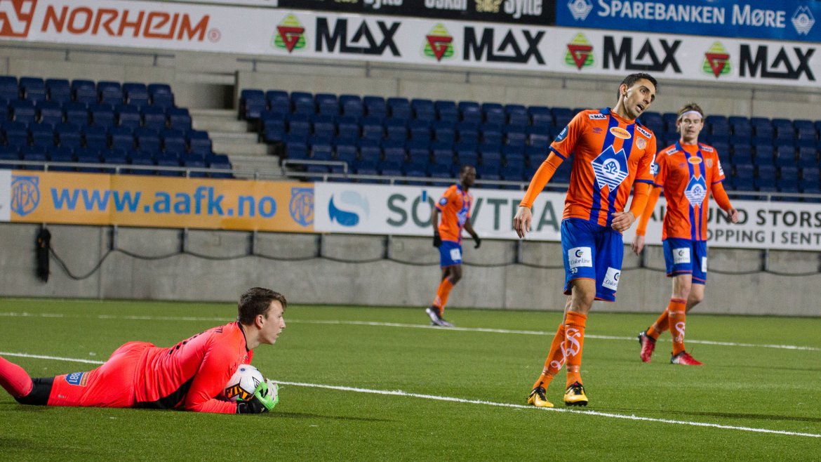 AaFK - KBK 0 - 2 (0-0) Foto: Srdan Mudrinic