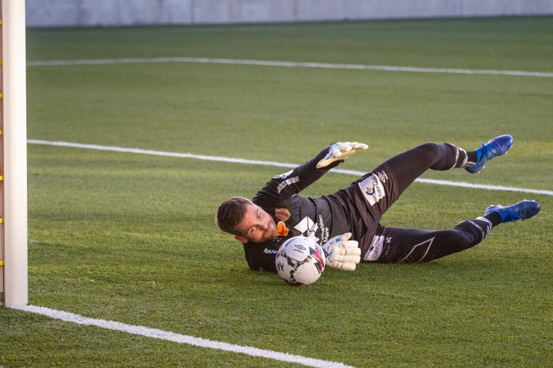 AaFKs nye keeper i aksjon mot Bodø/Glimt på Color line Stadion. Foto: Srdan Mudrinic.
