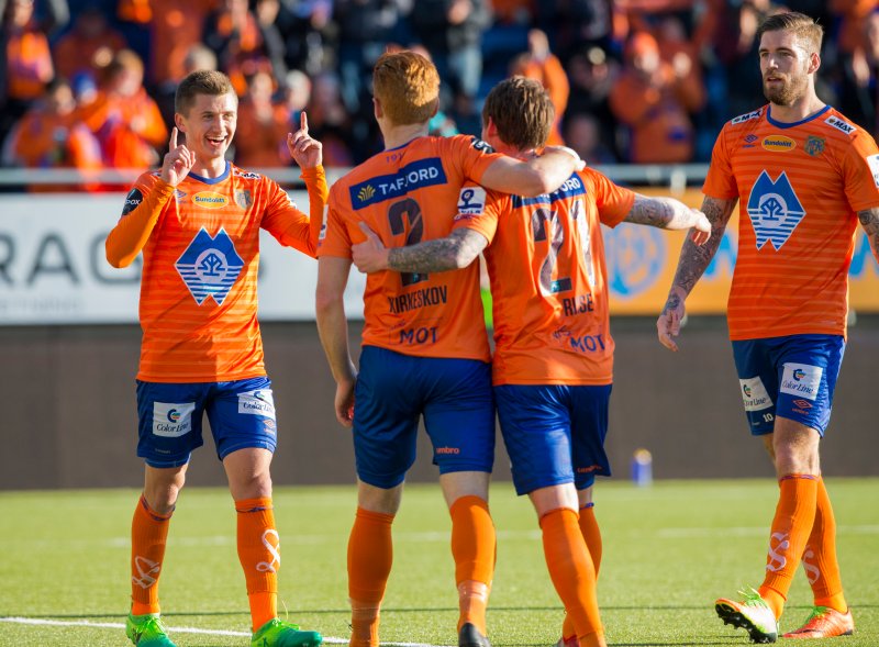 Vebjørn Hoff feirer mål mot Tromsø. Foto: NTB Scanpix